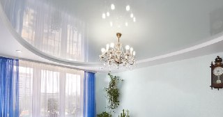 Глянцевый потолок Якутск, цена от 4585 руб.
